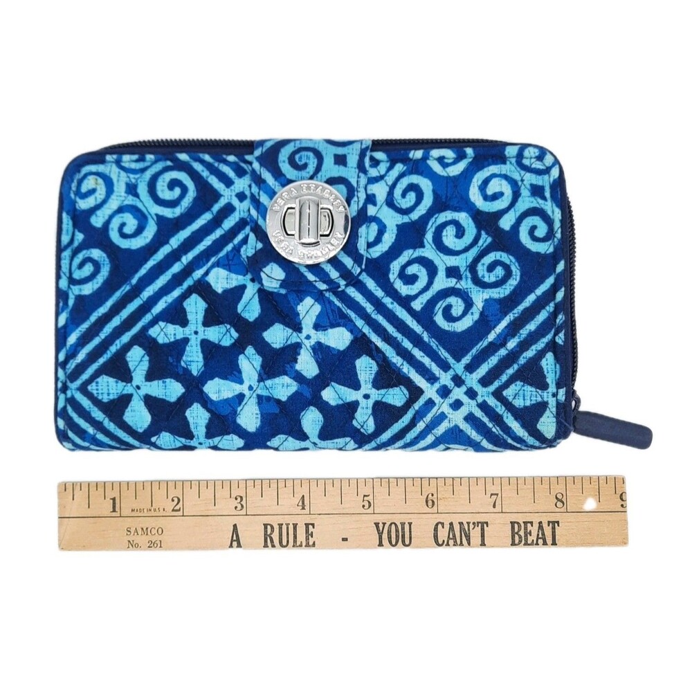 VERA BRADLEY RFID Turnlock Wallet Clutch Blue CUBAN TILES #21951-G03 Retired - Picture 8 of 10